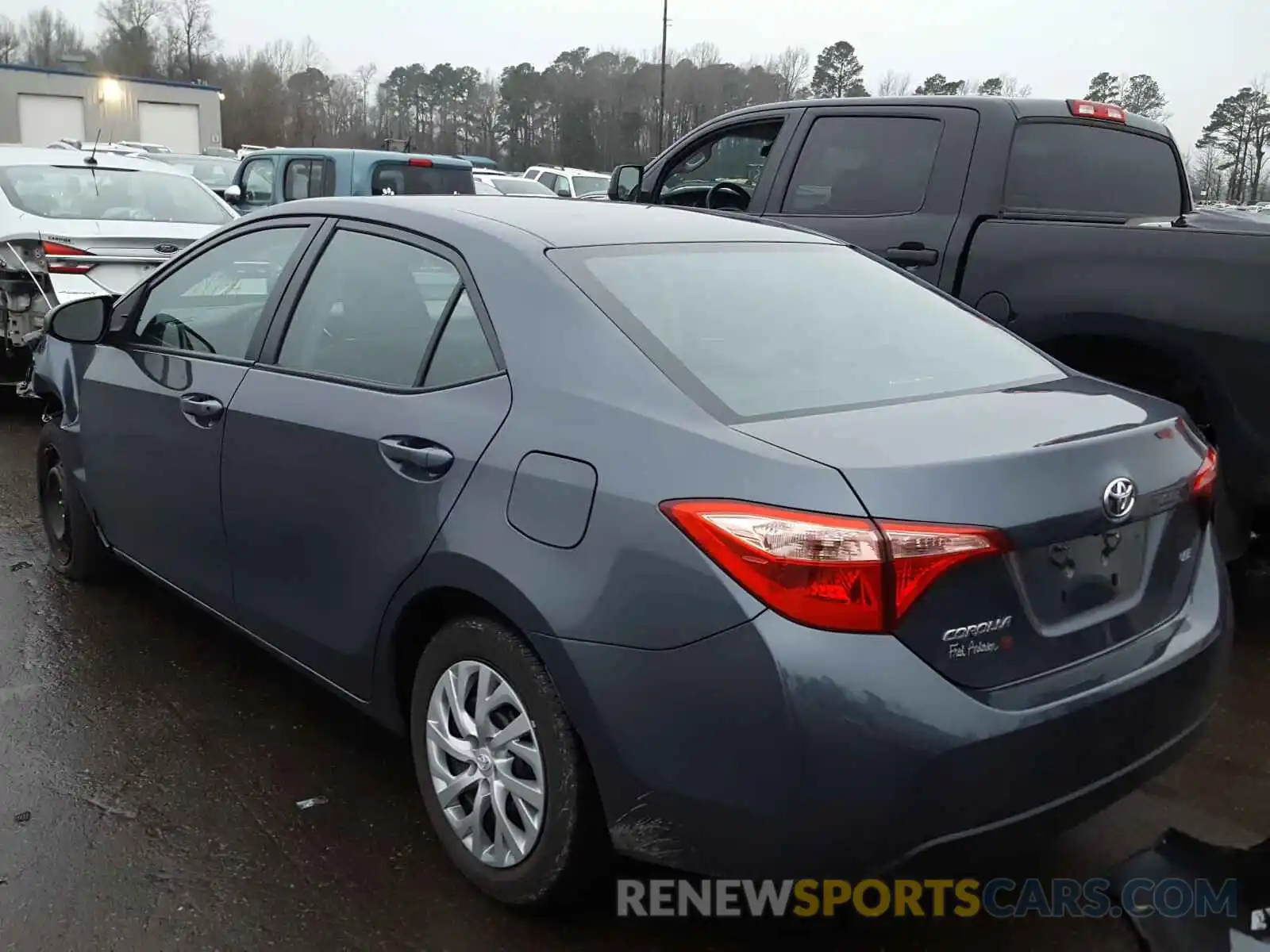 3 Photograph of a damaged car 5YFBURHE4KP937329 TOYOTA COROLLA 2019