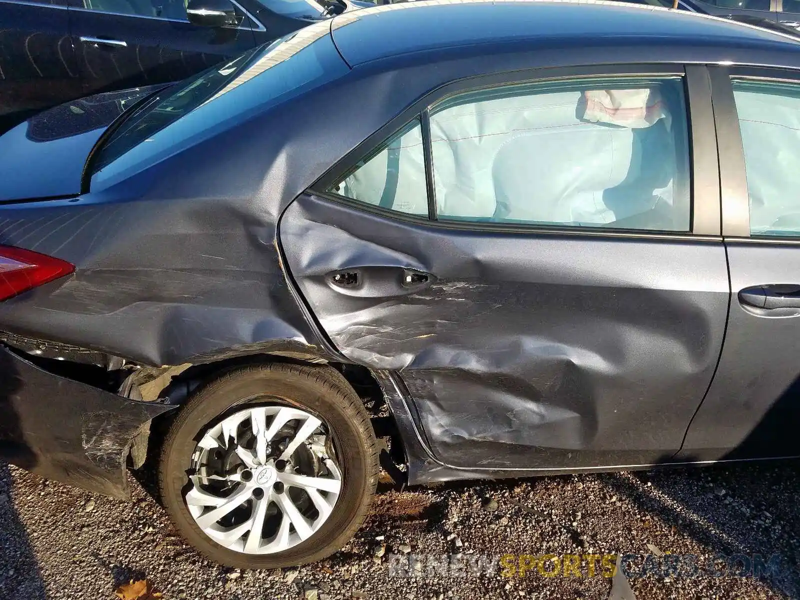 9 Photograph of a damaged car 5YFBURHE4KP938271 TOYOTA COROLLA 2019