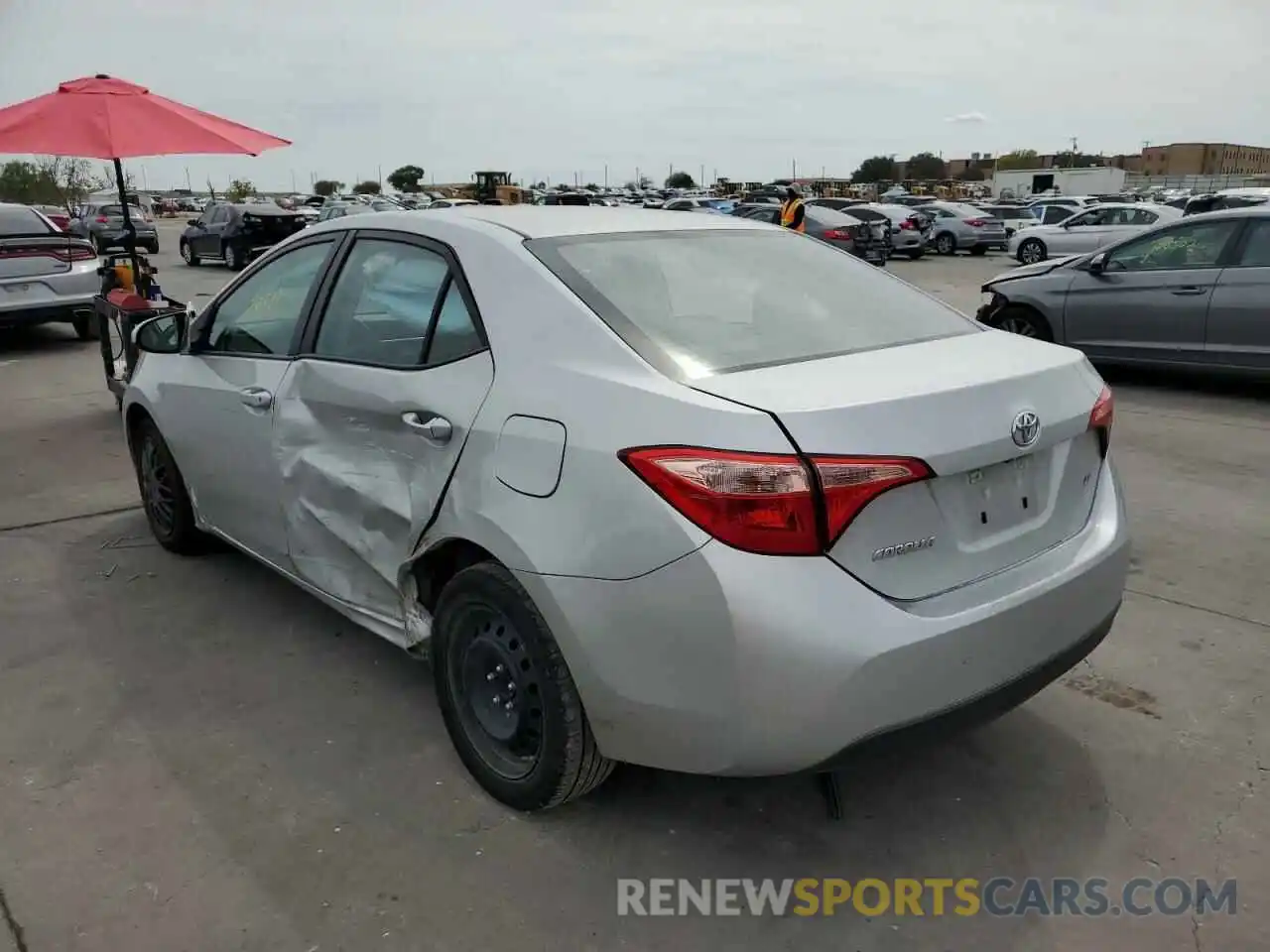 3 Photograph of a damaged car 5YFBURHE4KP938450 TOYOTA COROLLA 2019