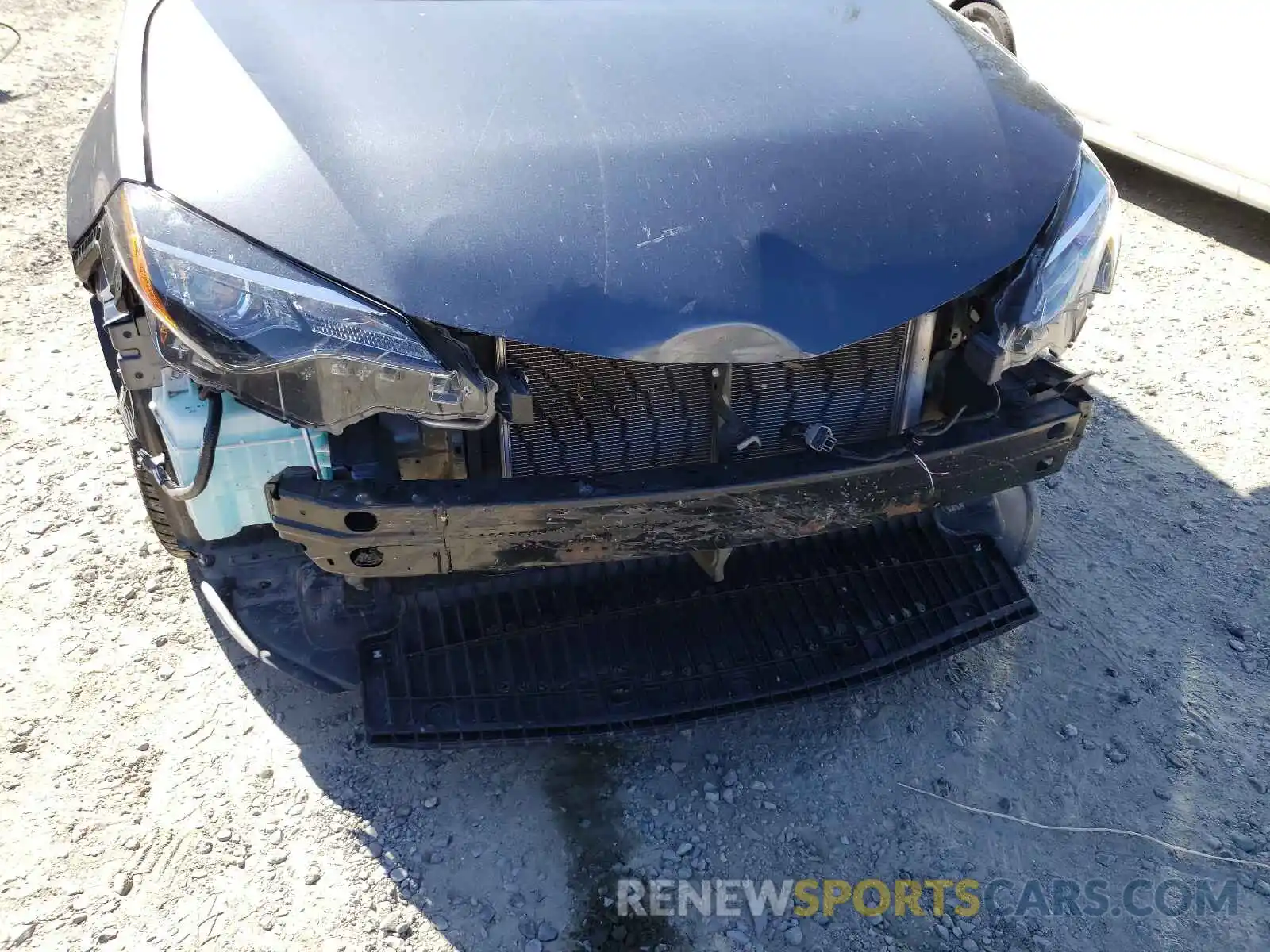 9 Photograph of a damaged car 5YFBURHE4KP938612 TOYOTA COROLLA 2019