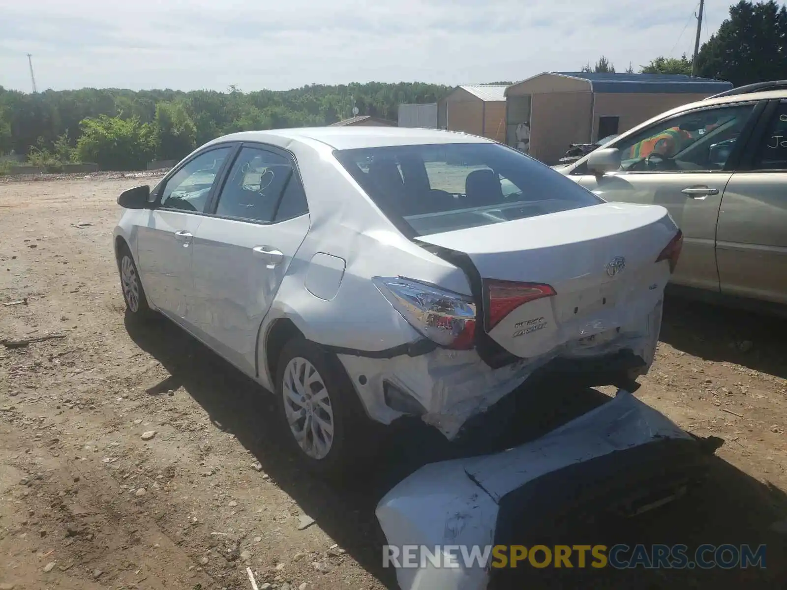 3 Photograph of a damaged car 5YFBURHE4KP939081 TOYOTA COROLLA 2019