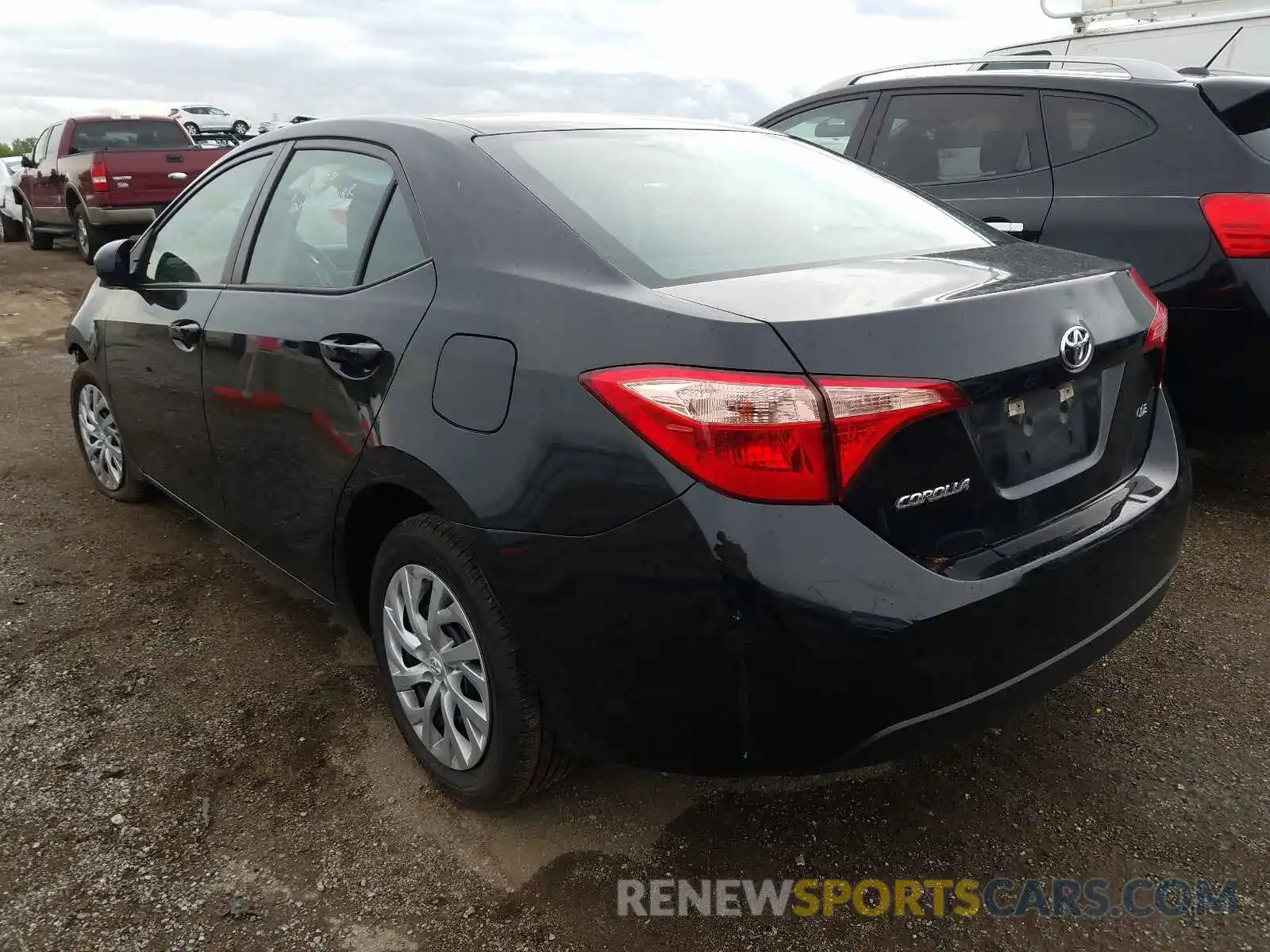 3 Photograph of a damaged car 5YFBURHE4KP939307 TOYOTA COROLLA 2019