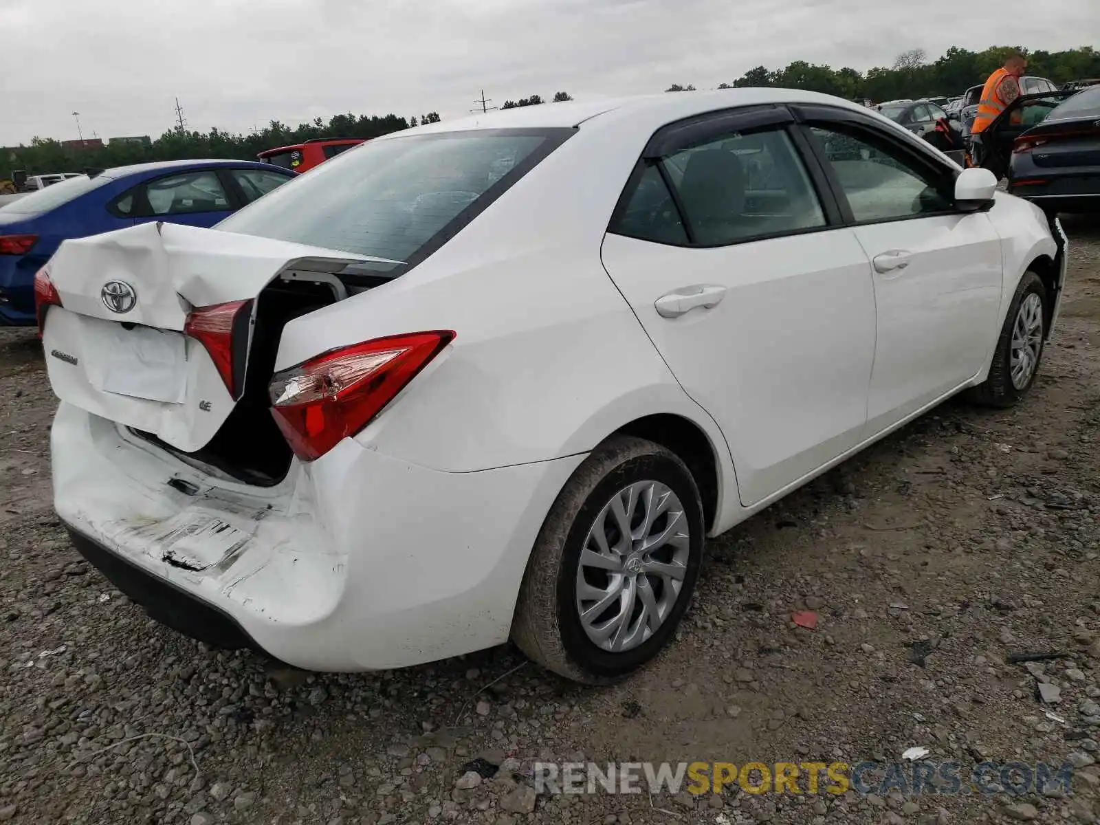 4 Photograph of a damaged car 5YFBURHE4KP939405 TOYOTA COROLLA 2019