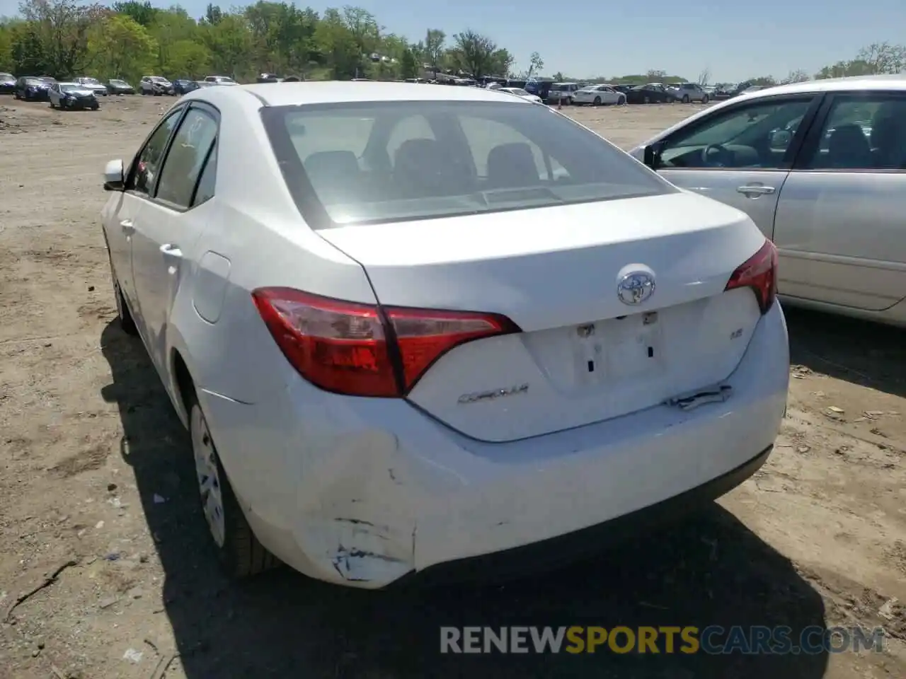 3 Photograph of a damaged car 5YFBURHE4KP939419 TOYOTA COROLLA 2019