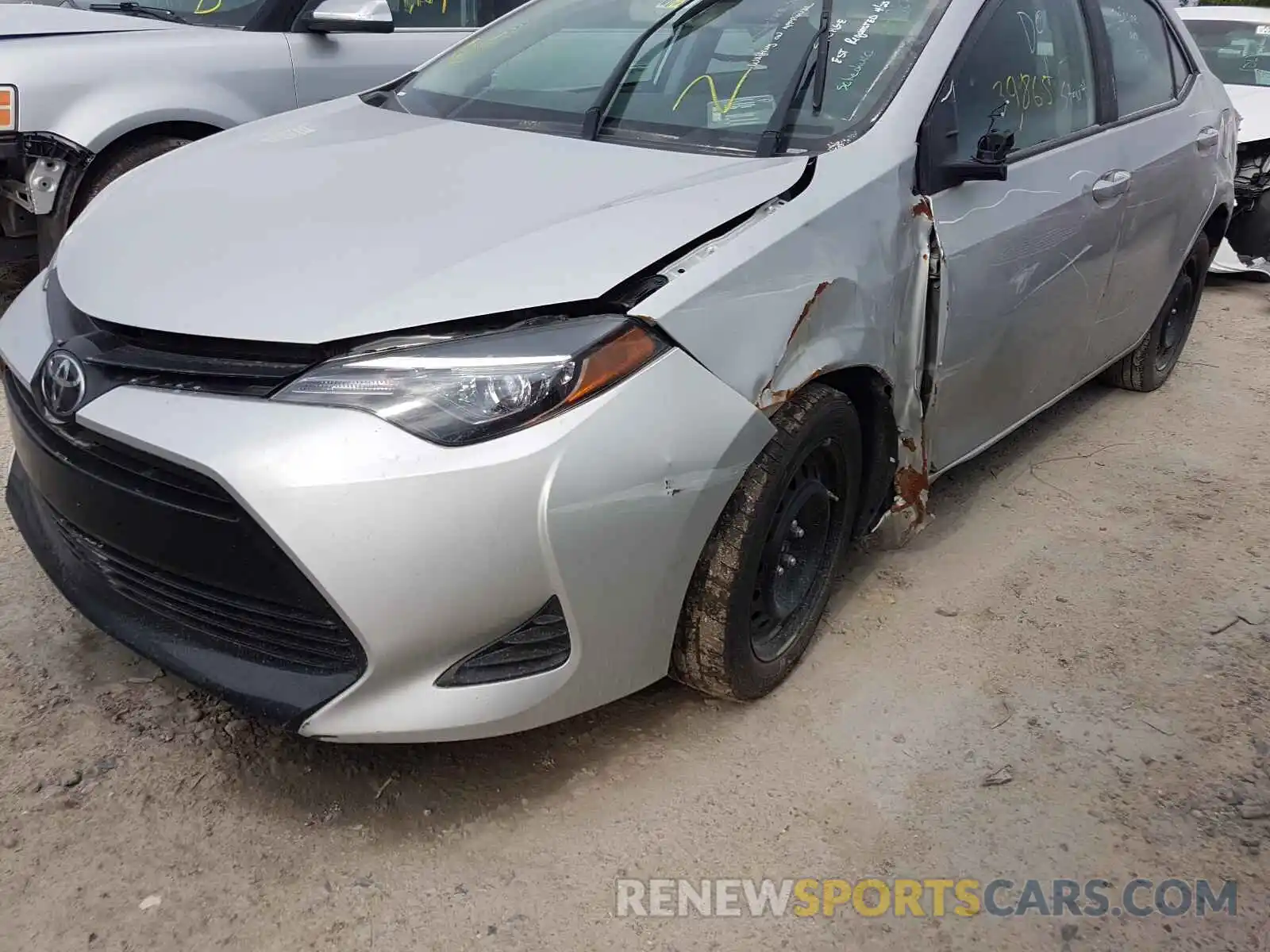 9 Photograph of a damaged car 5YFBURHE4KP939484 TOYOTA COROLLA 2019