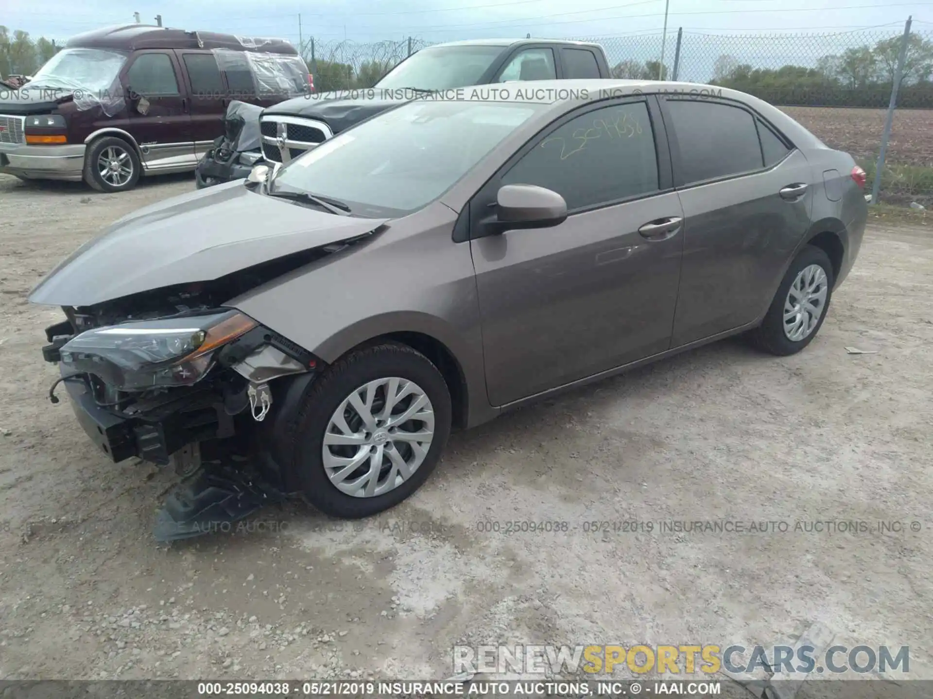 2 Photograph of a damaged car 5YFBURHE4KP942952 TOYOTA COROLLA 2019