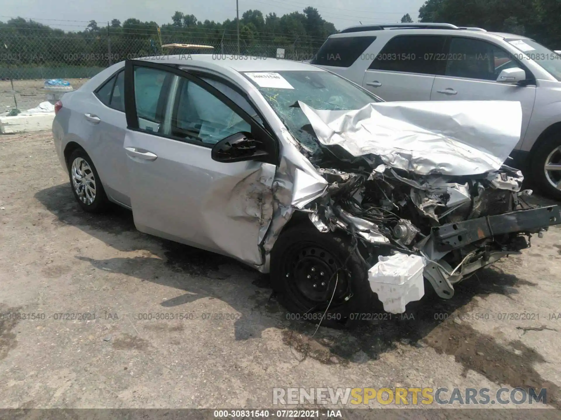 1 Photograph of a damaged car 5YFBURHE4KP943289 TOYOTA COROLLA 2019