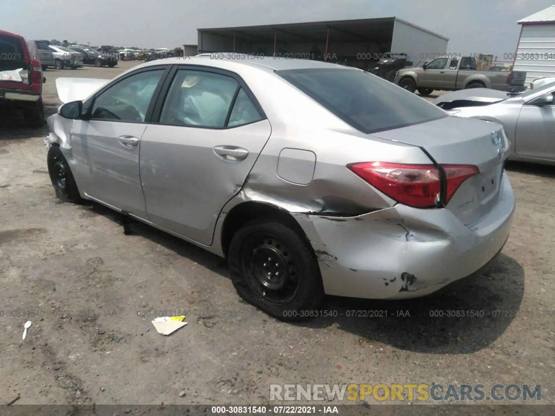 3 Photograph of a damaged car 5YFBURHE4KP943289 TOYOTA COROLLA 2019