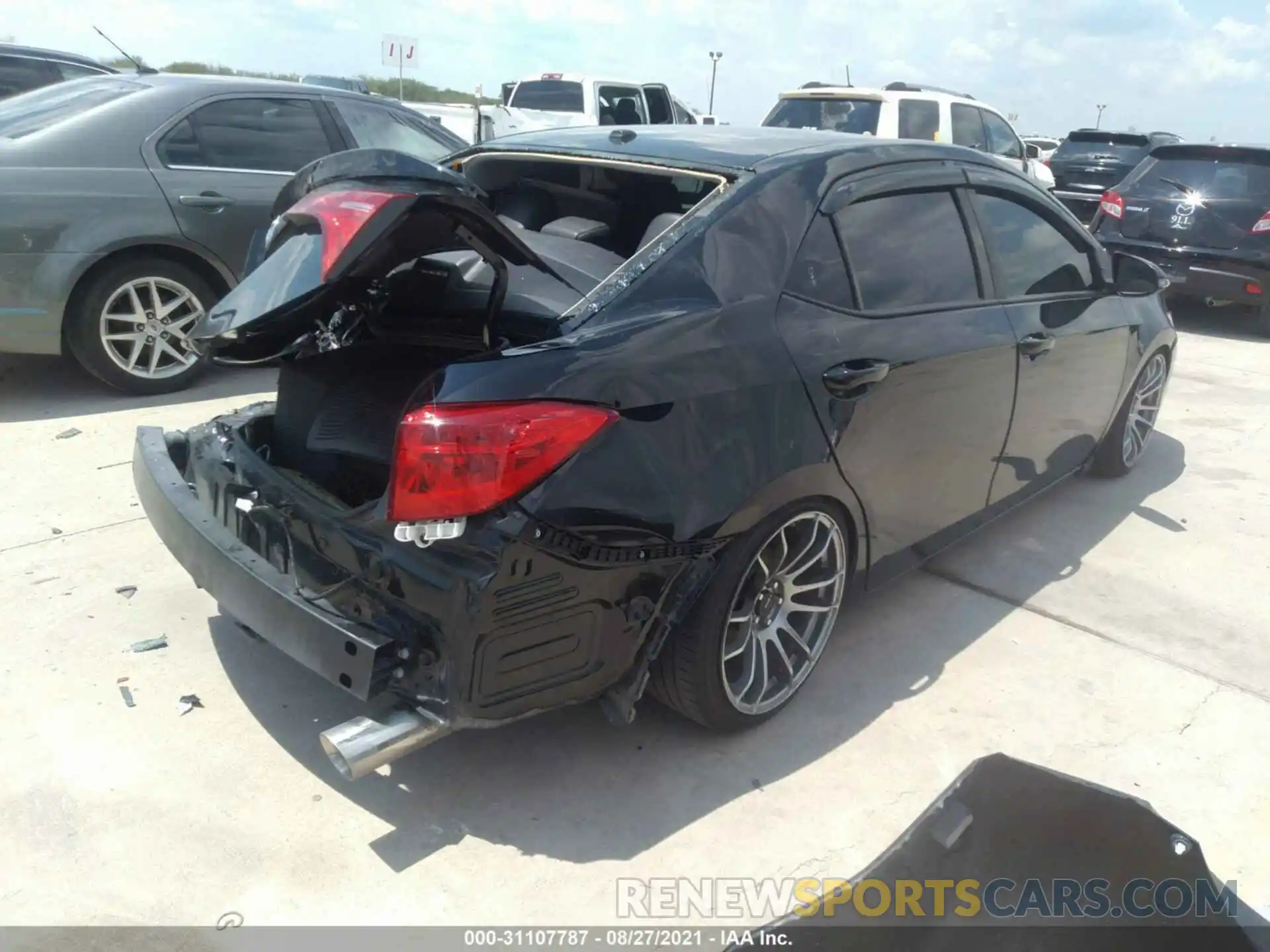 4 Photograph of a damaged car 5YFBURHE4KP944068 TOYOTA COROLLA 2019