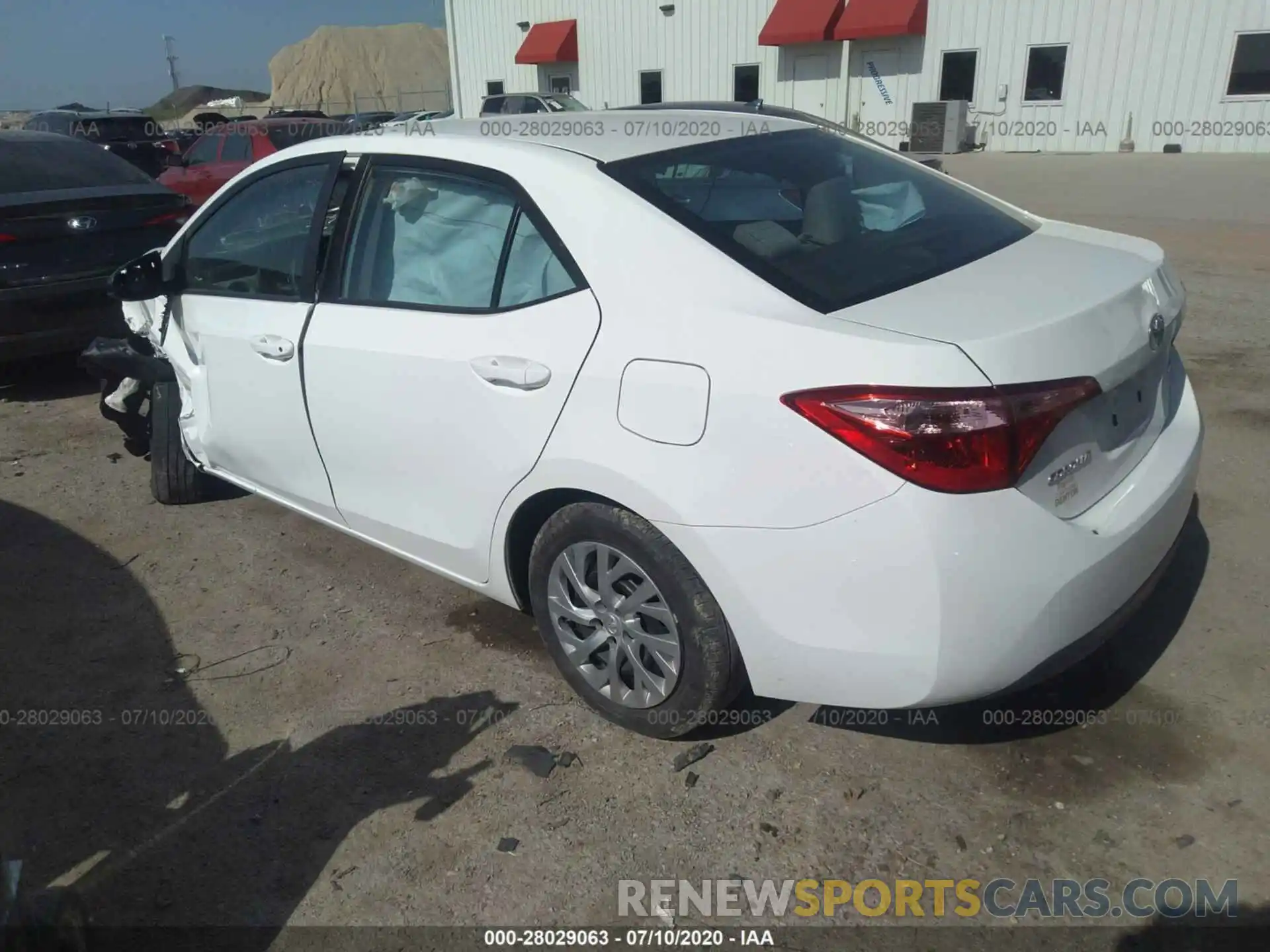 3 Photograph of a damaged car 5YFBURHE4KP944152 TOYOTA COROLLA 2019