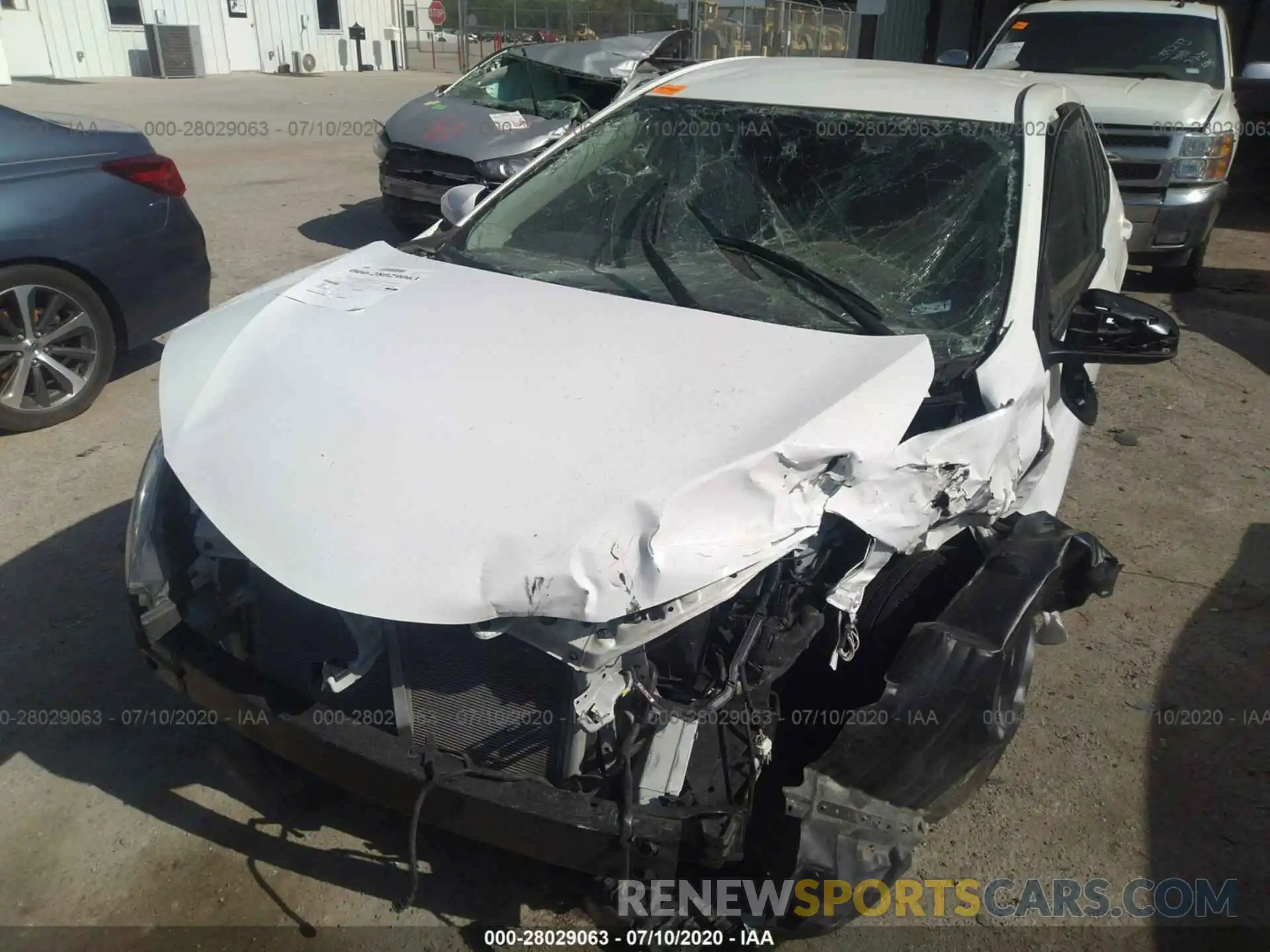 6 Photograph of a damaged car 5YFBURHE4KP944152 TOYOTA COROLLA 2019