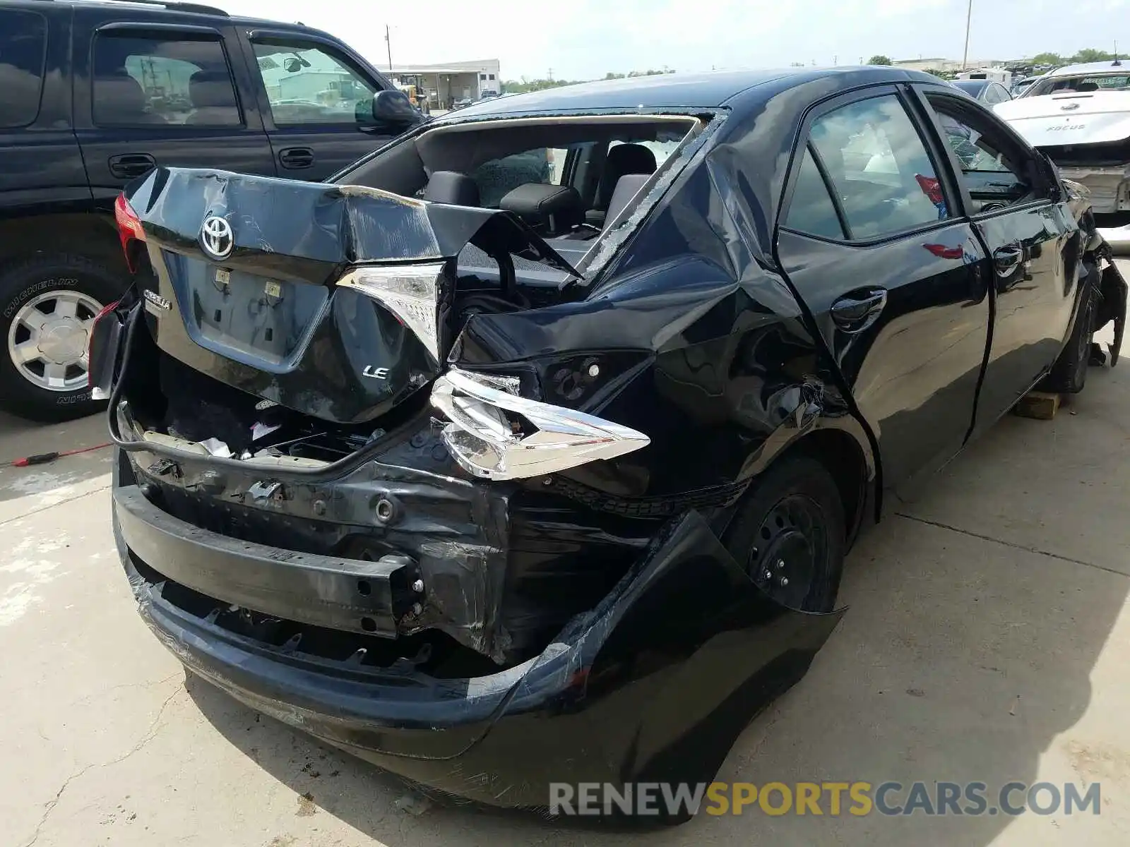 4 Photograph of a damaged car 5YFBURHE4KP944412 TOYOTA COROLLA 2019