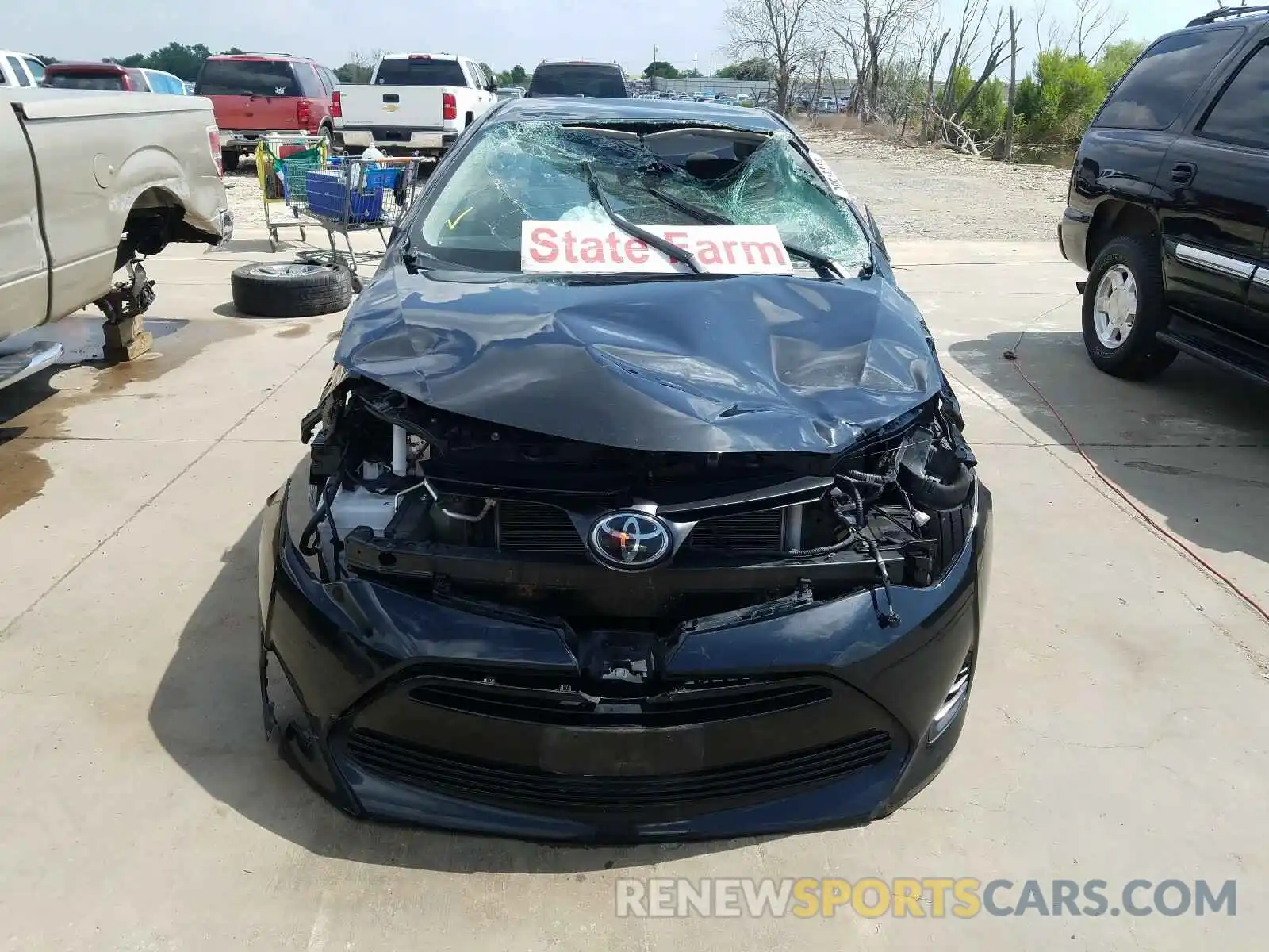 9 Photograph of a damaged car 5YFBURHE4KP944412 TOYOTA COROLLA 2019