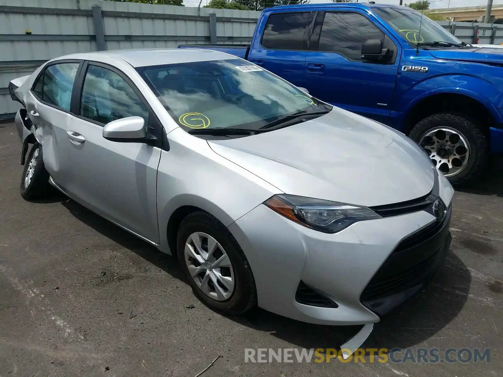 1 Photograph of a damaged car 5YFBURHE4KP944572 TOYOTA COROLLA 2019