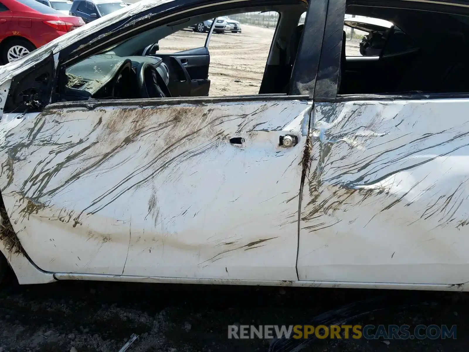 10 Photograph of a damaged car 5YFBURHE4KP944636 TOYOTA COROLLA 2019