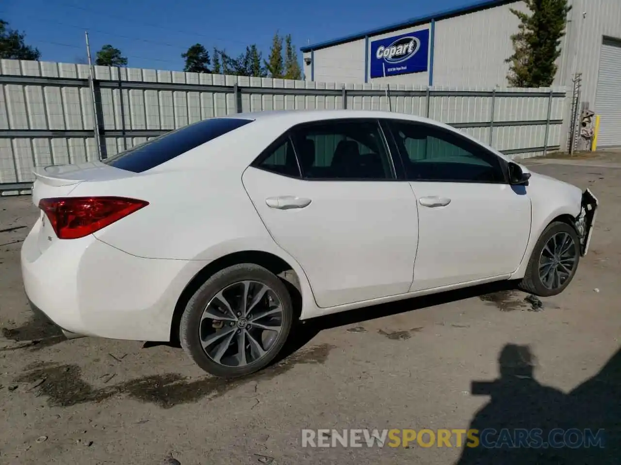 3 Photograph of a damaged car 5YFBURHE4KP945091 TOYOTA COROLLA 2019