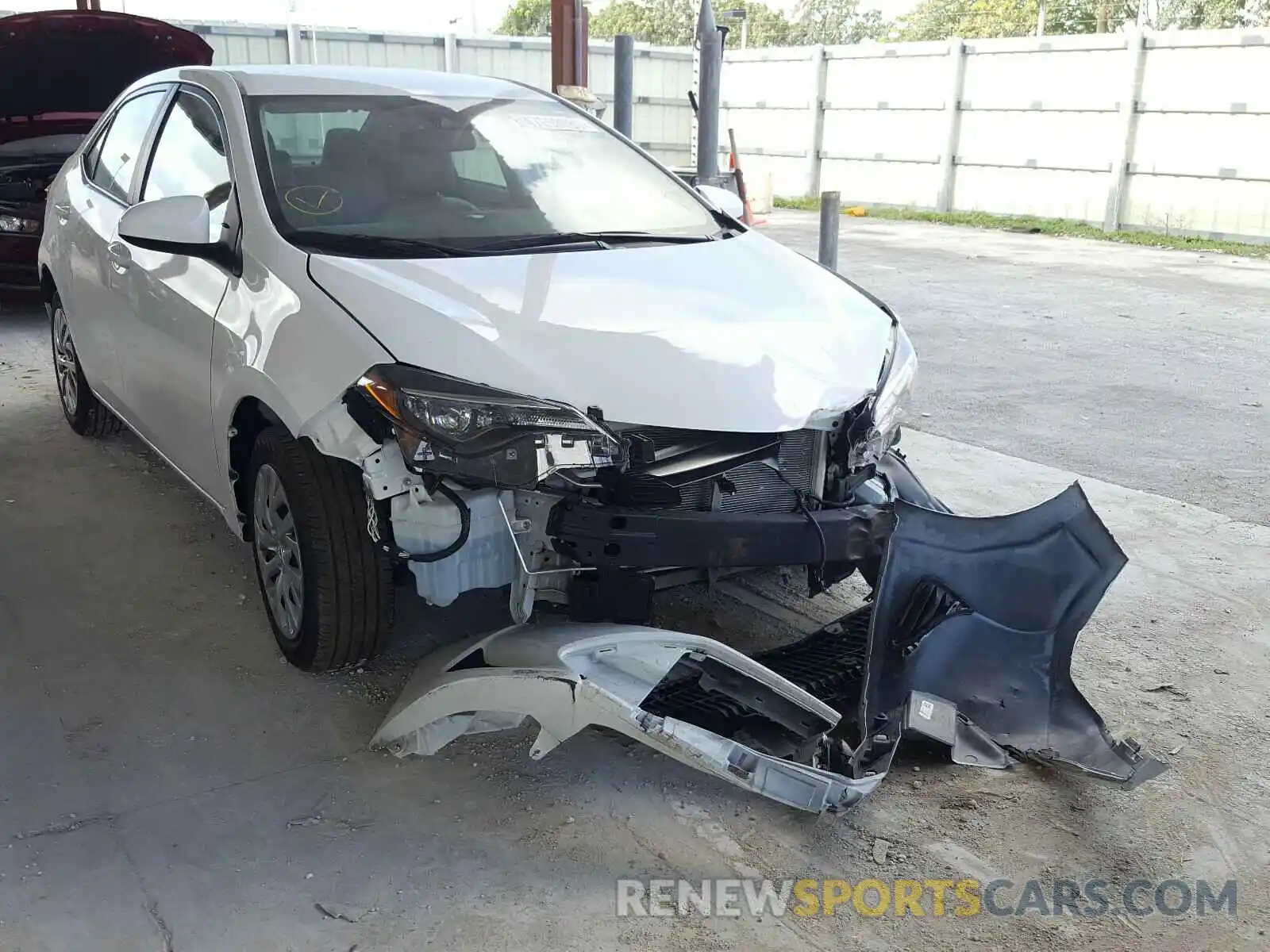 1 Photograph of a damaged car 5YFBURHE4KP945625 TOYOTA COROLLA 2019