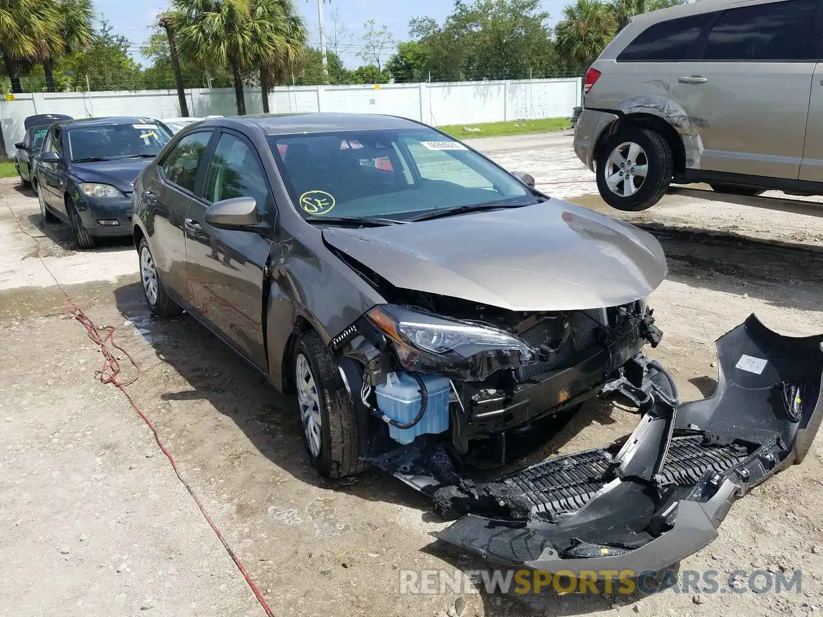 1 Photograph of a damaged car 5YFBURHE4KP946810 TOYOTA COROLLA 2019