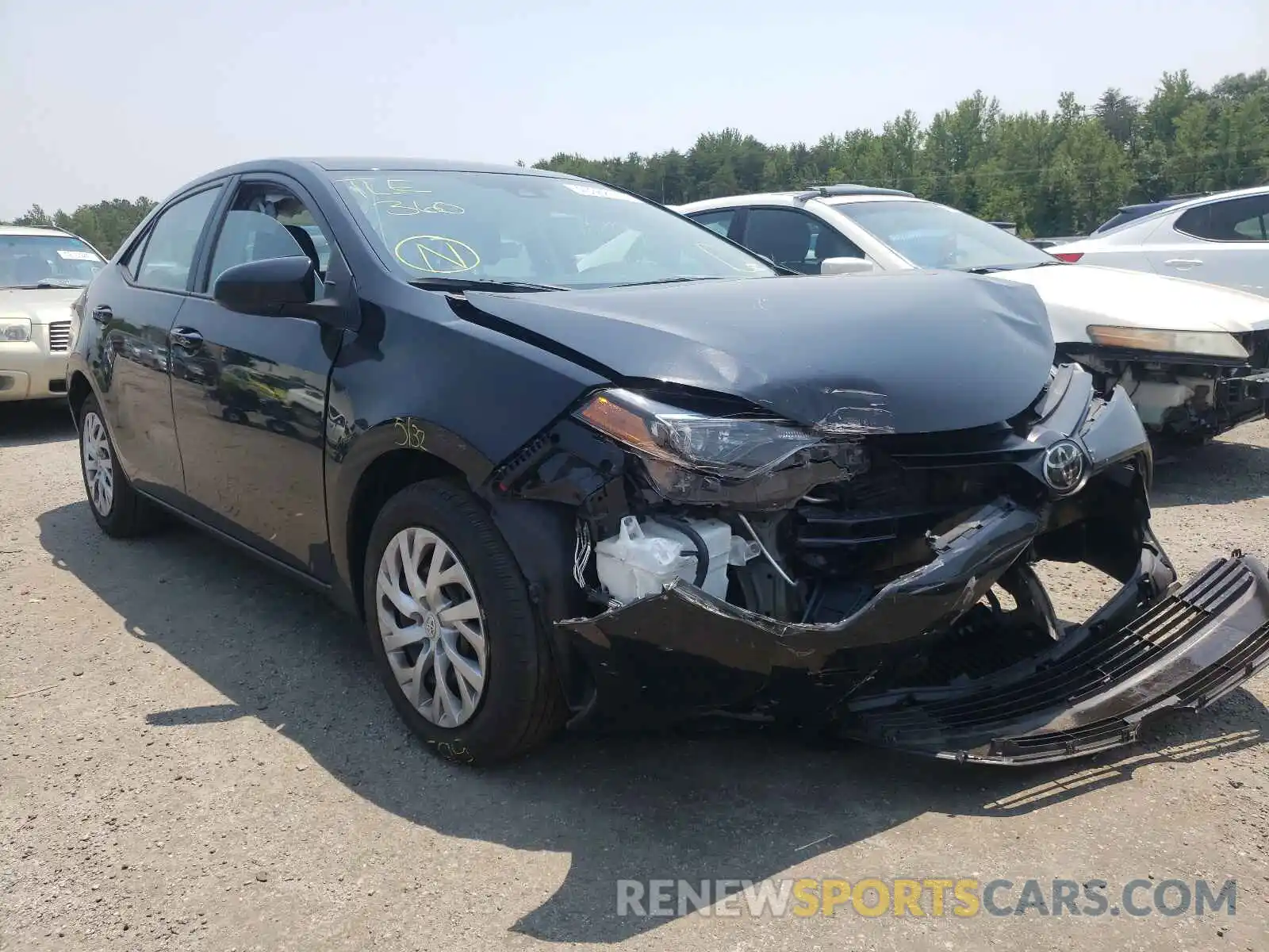 1 Photograph of a damaged car 5YFBURHE4KP947469 TOYOTA COROLLA 2019