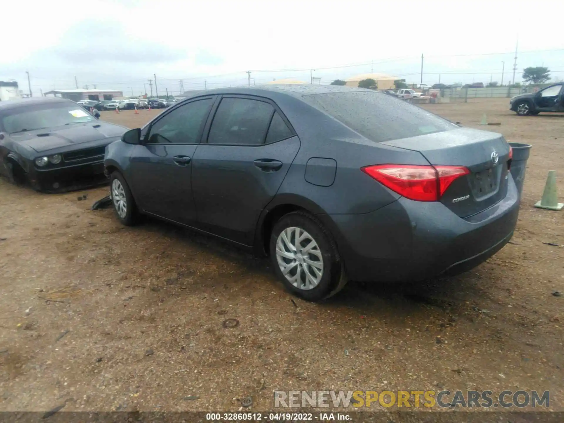 3 Photograph of a damaged car 5YFBURHE4KP948251 TOYOTA COROLLA 2019