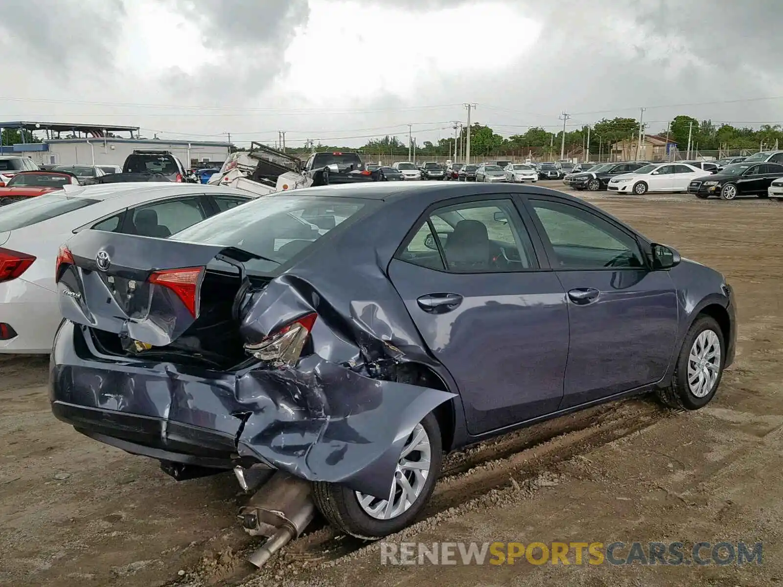 4 Photograph of a damaged car 5YFBURHE4KP948461 TOYOTA COROLLA 2019