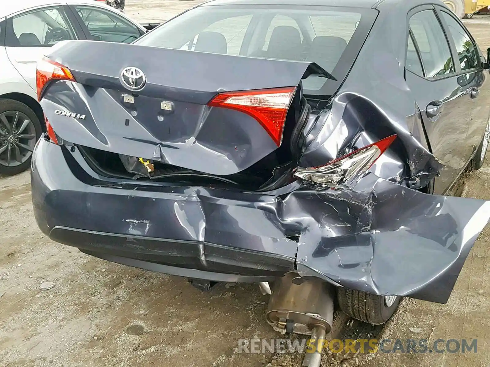 9 Photograph of a damaged car 5YFBURHE4KP948461 TOYOTA COROLLA 2019
