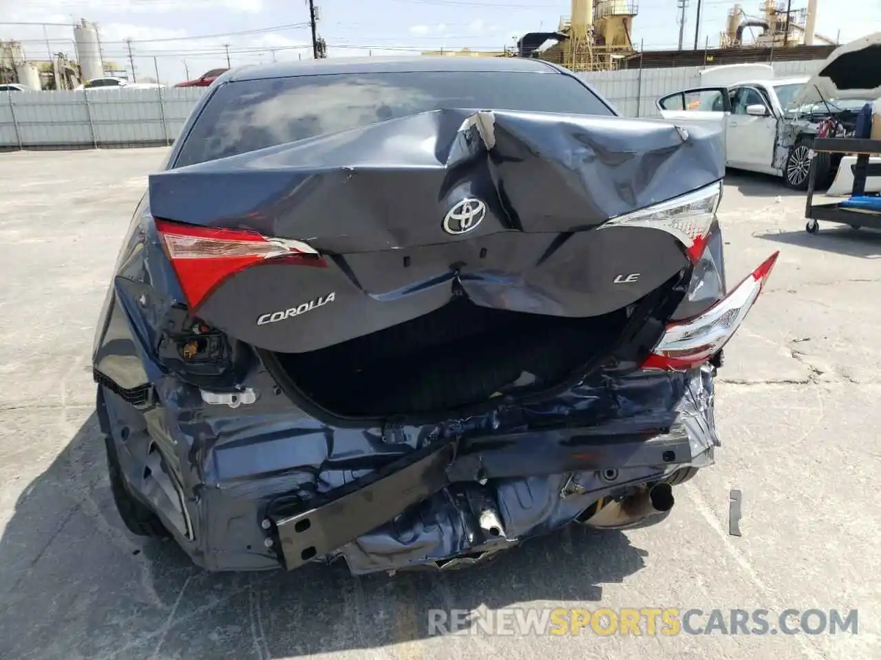 9 Photograph of a damaged car 5YFBURHE4KP948718 TOYOTA COROLLA 2019