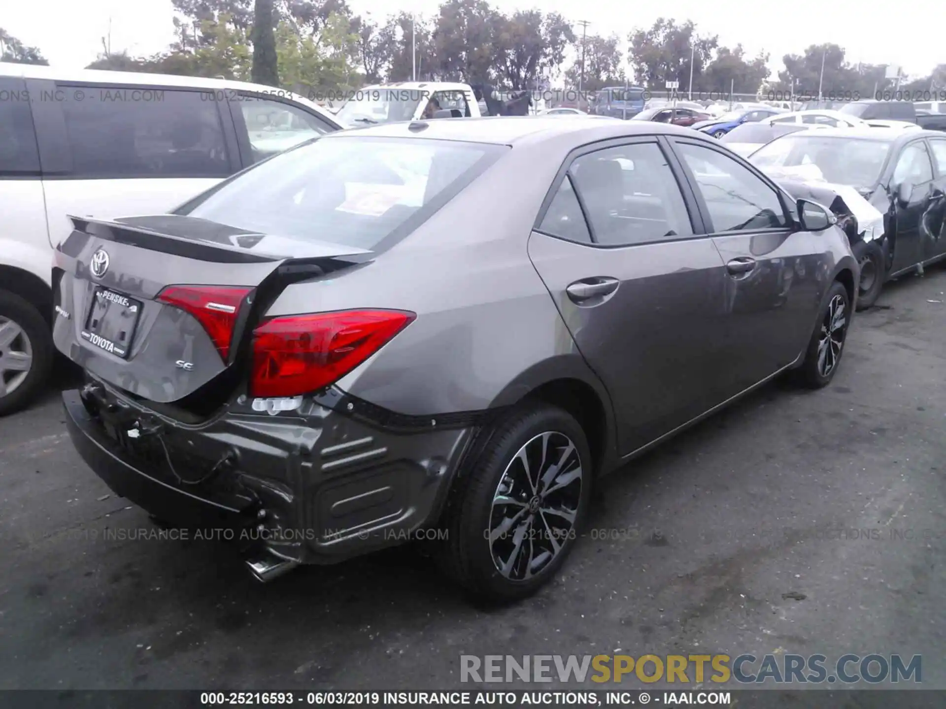 4 Photograph of a damaged car 5YFBURHE4KP949075 TOYOTA COROLLA 2019