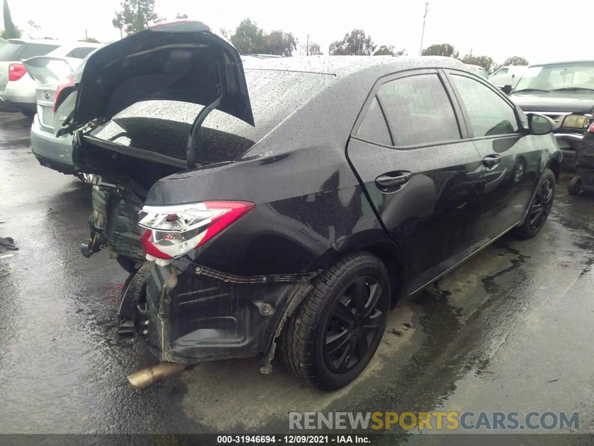 4 Photograph of a damaged car 5YFBURHE4KP949285 TOYOTA COROLLA 2019