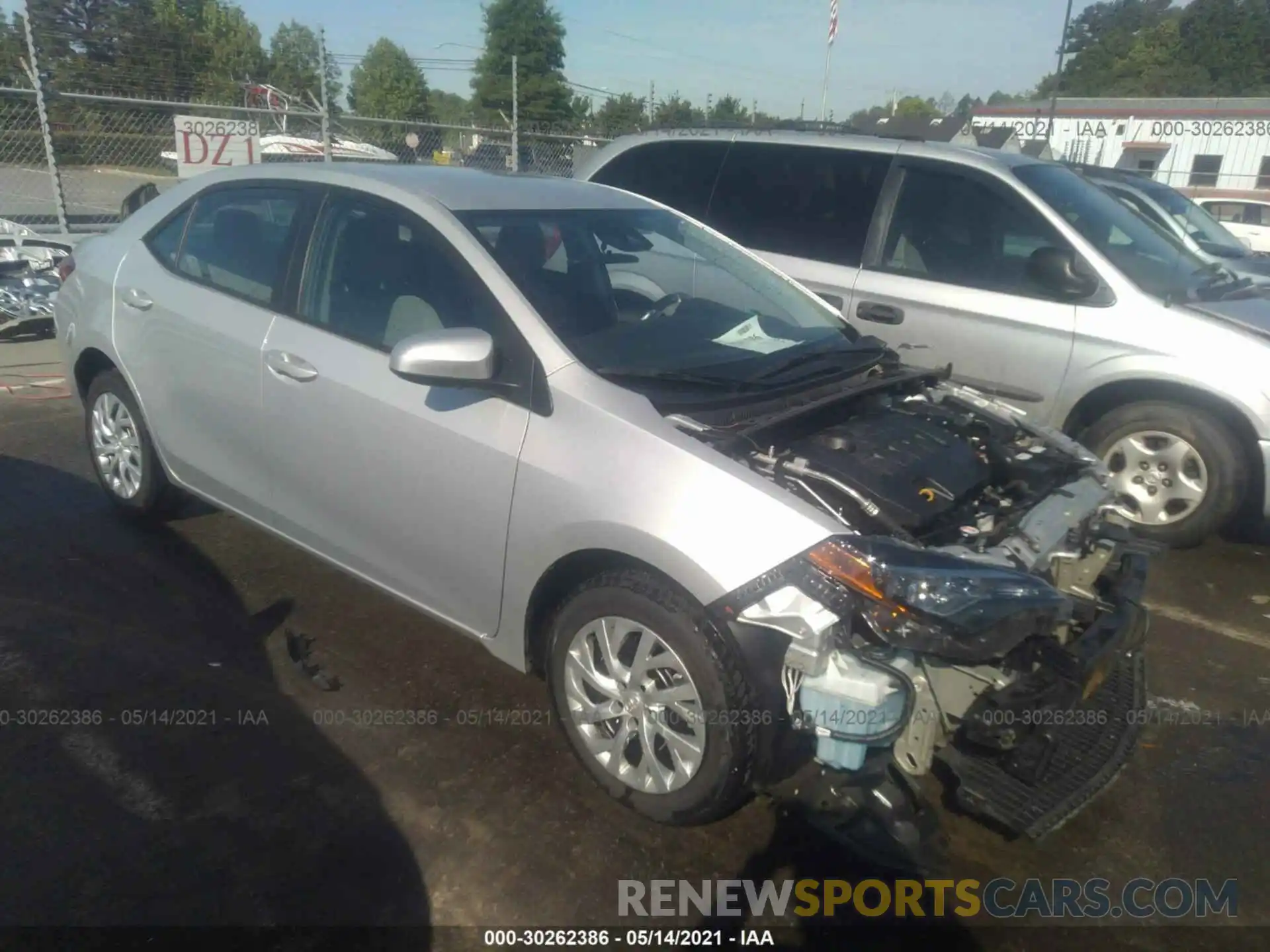 1 Photograph of a damaged car 5YFBURHE4KP949402 TOYOTA COROLLA 2019