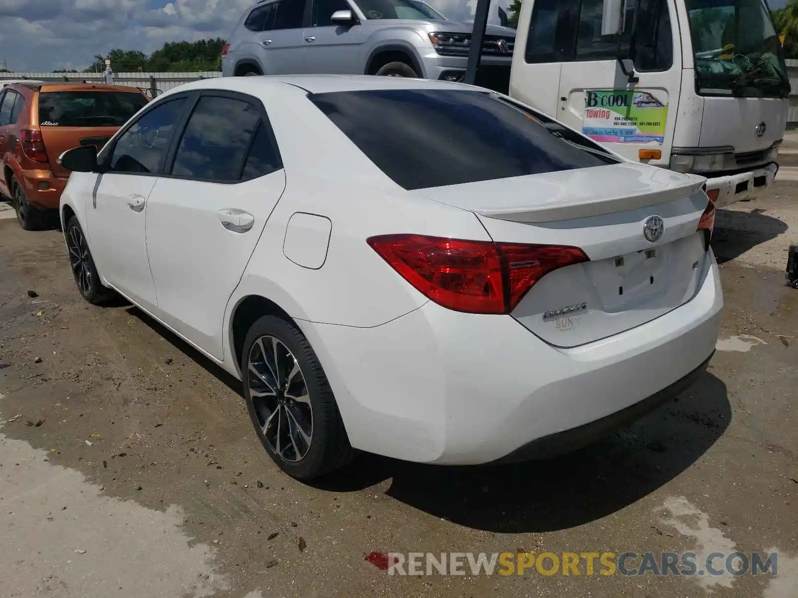 3 Photograph of a damaged car 5YFBURHE5KP856789 TOYOTA COROLLA 2019