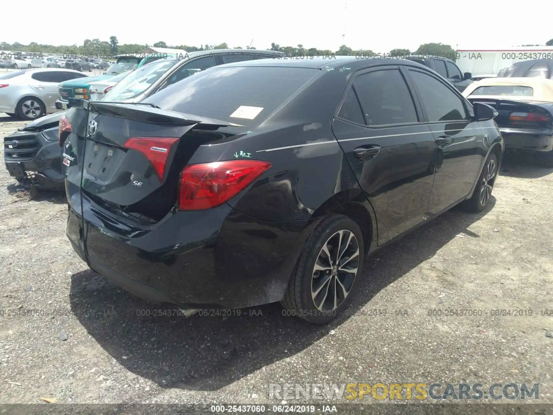 4 Photograph of a damaged car 5YFBURHE5KP857375 TOYOTA COROLLA 2019