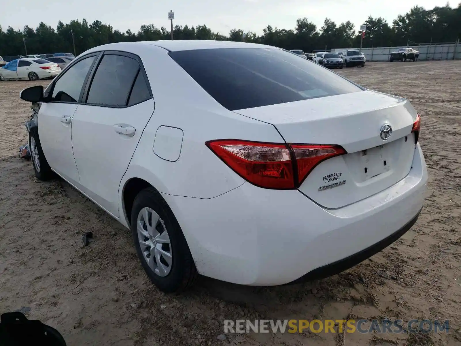 3 Photograph of a damaged car 5YFBURHE5KP858008 TOYOTA COROLLA 2019