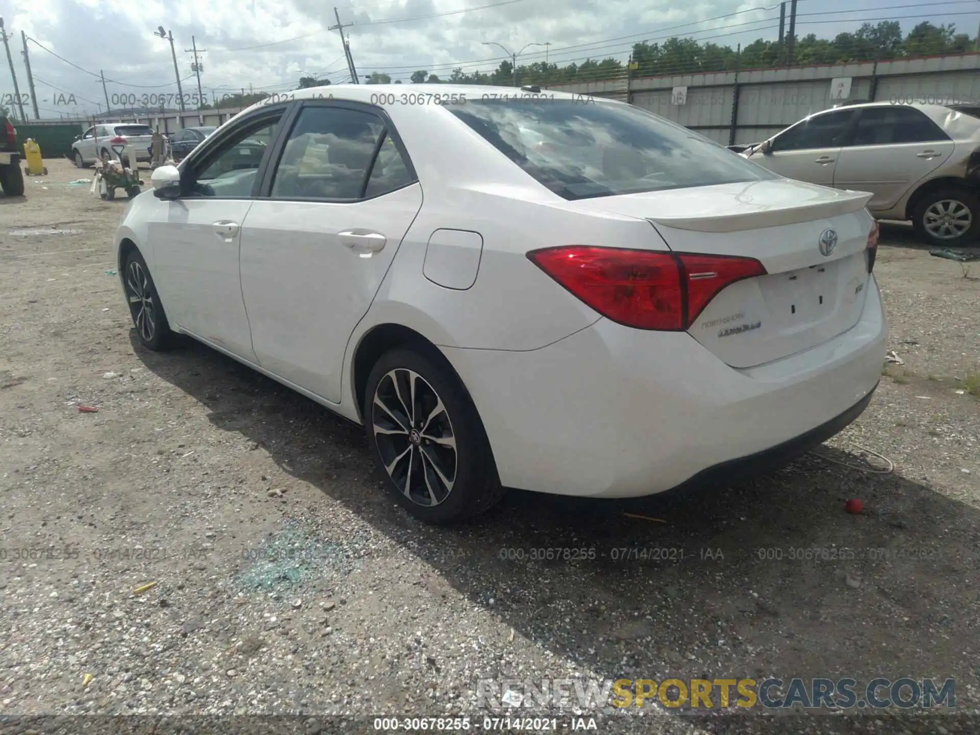 3 Photograph of a damaged car 5YFBURHE5KP858235 TOYOTA COROLLA 2019