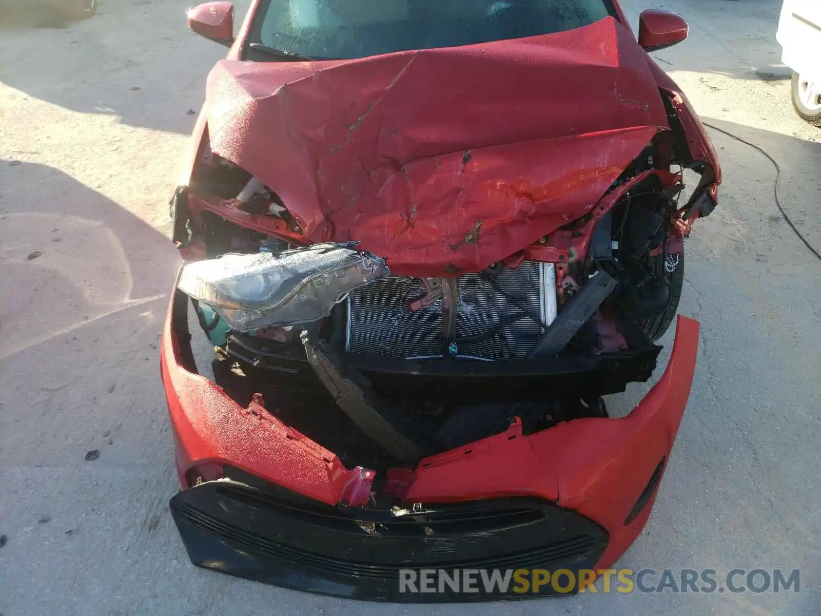 7 Photograph of a damaged car 5YFBURHE5KP858428 TOYOTA COROLLA 2019