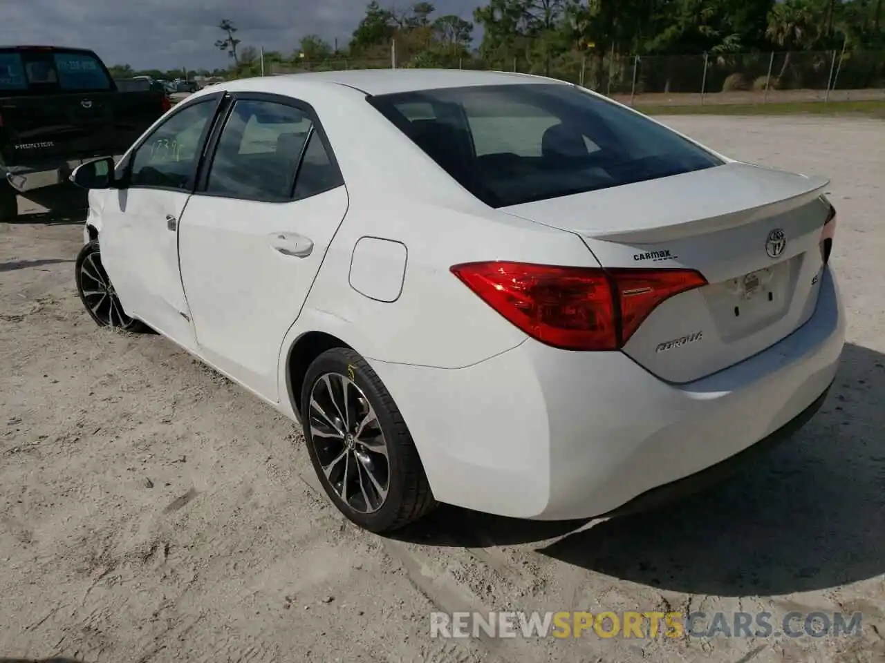 3 Photograph of a damaged car 5YFBURHE5KP859014 TOYOTA COROLLA 2019