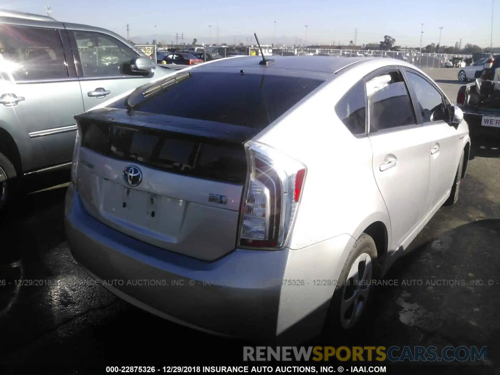 4 Photograph of a damaged car 5YFBURHE5KP860132 Toyota Corolla 2019