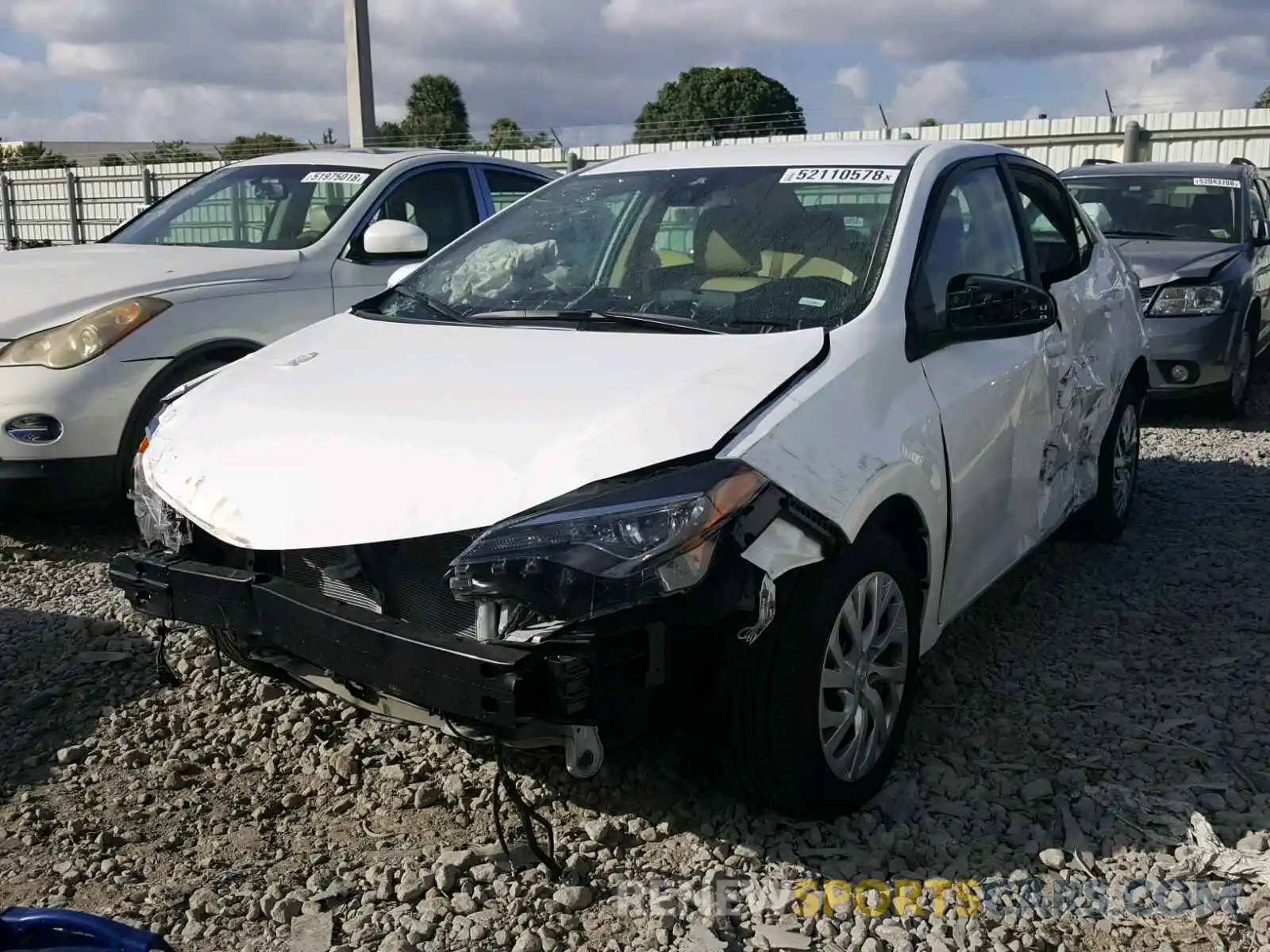 2 Photograph of a damaged car 5YFBURHE5KP862009 TOYOTA COROLLA 2019