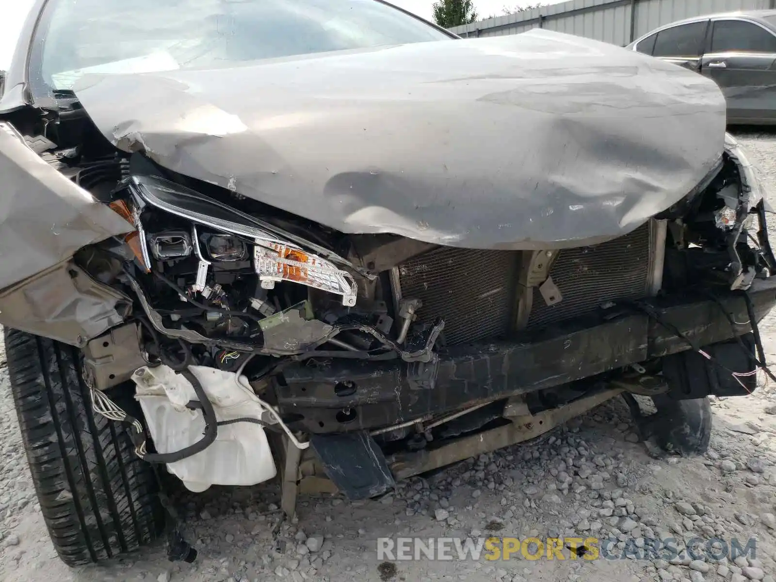 9 Photograph of a damaged car 5YFBURHE5KP862169 TOYOTA COROLLA 2019