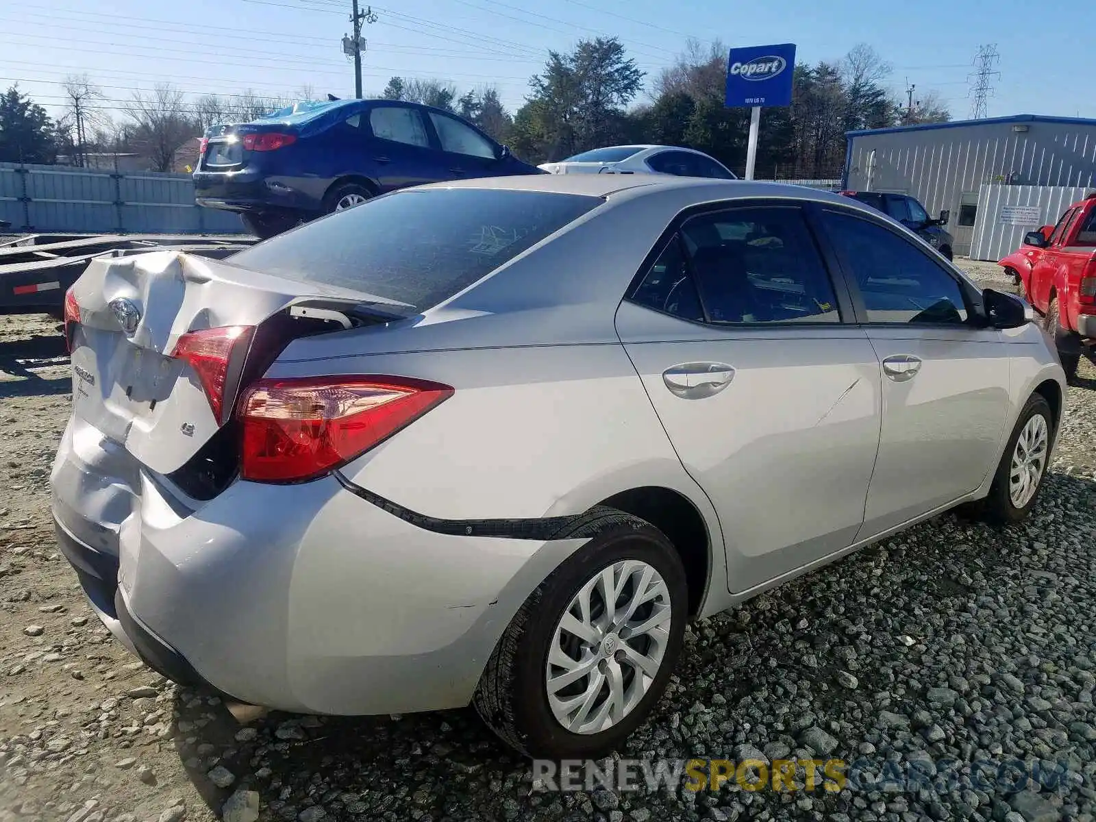 4 Photograph of a damaged car 5YFBURHE5KP862785 TOYOTA COROLLA 2019