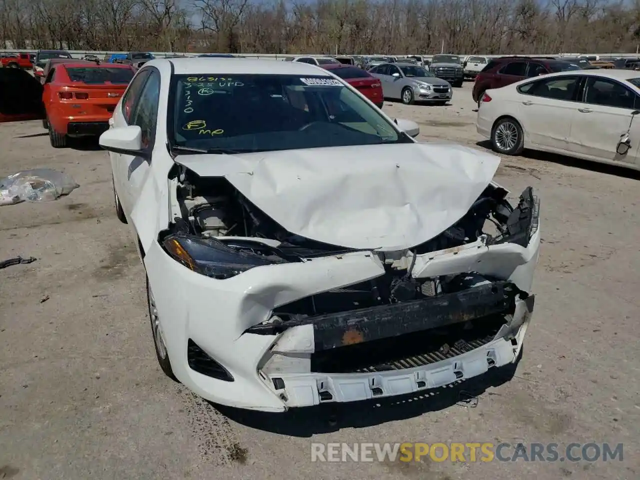 9 Photograph of a damaged car 5YFBURHE5KP863130 TOYOTA COROLLA 2019