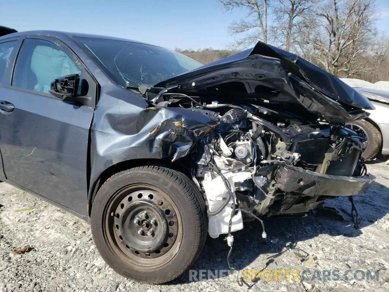 9 Photograph of a damaged car 5YFBURHE5KP863600 TOYOTA COROLLA 2019