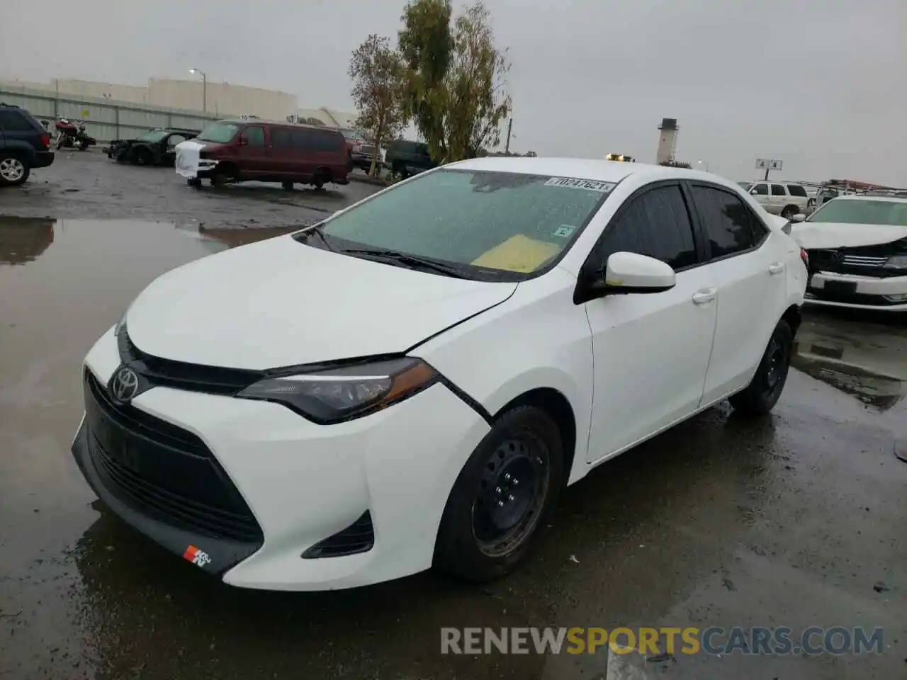 2 Photograph of a damaged car 5YFBURHE5KP864472 TOYOTA COROLLA 2019