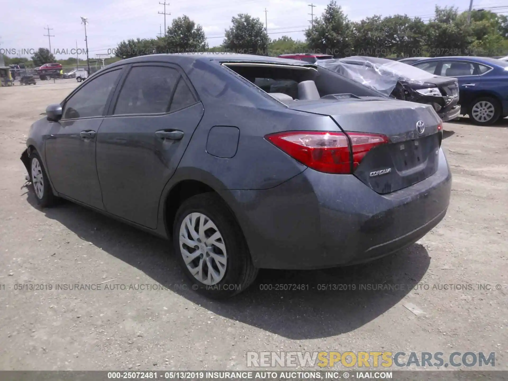 3 Photograph of a damaged car 5YFBURHE5KP864696 TOYOTA COROLLA 2019