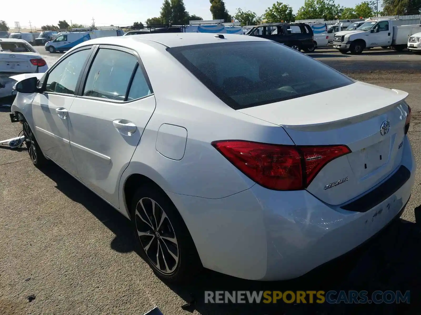 3 Photograph of a damaged car 5YFBURHE5KP865525 TOYOTA COROLLA 2019