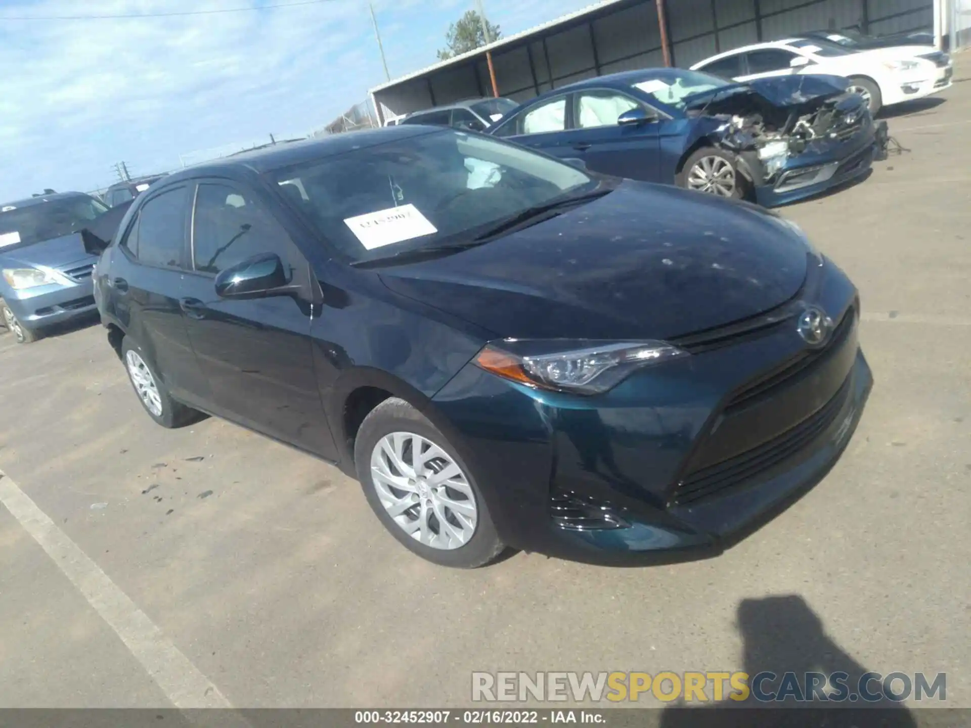 1 Photograph of a damaged car 5YFBURHE5KP865895 TOYOTA COROLLA 2019