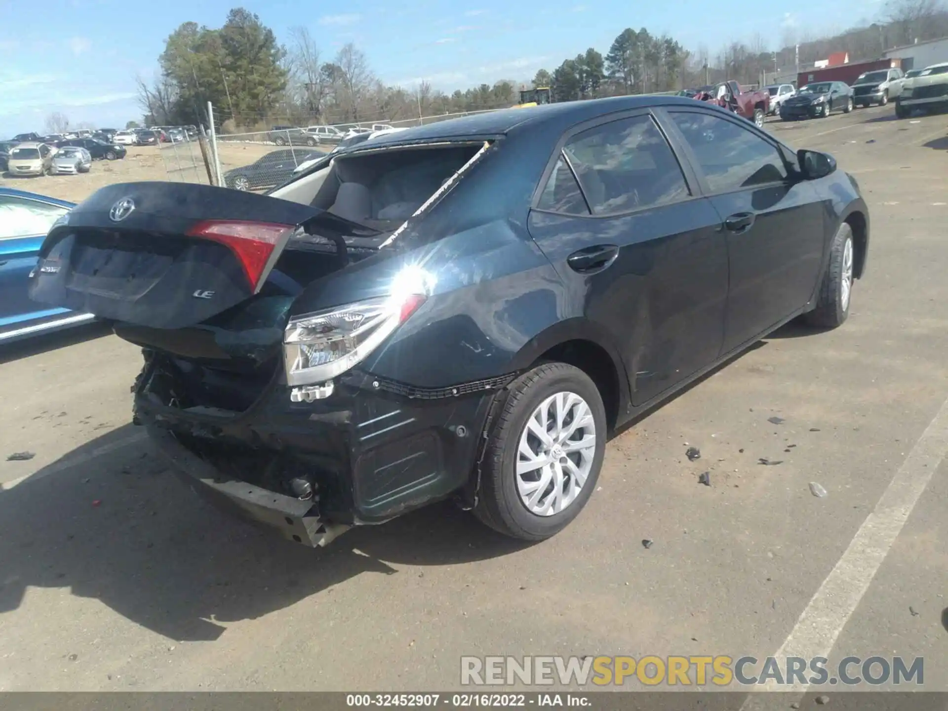 4 Photograph of a damaged car 5YFBURHE5KP865895 TOYOTA COROLLA 2019