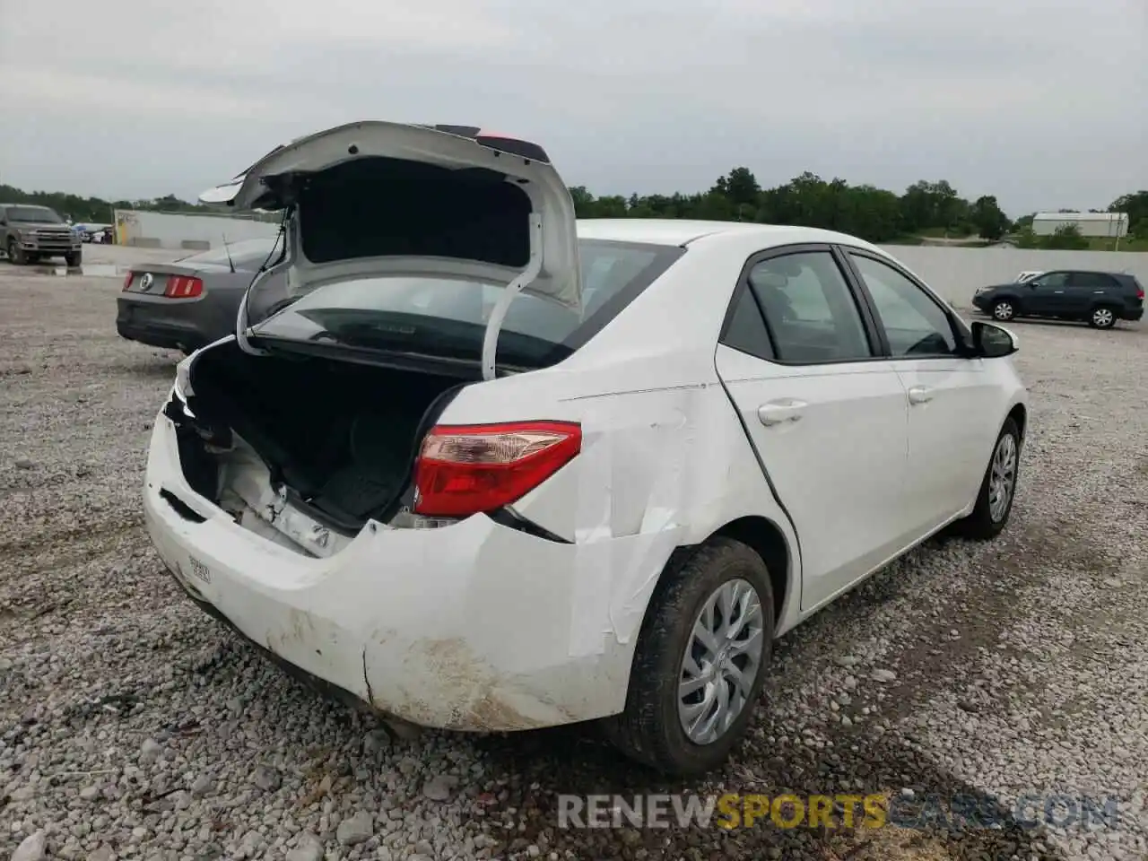 4 Photograph of a damaged car 5YFBURHE5KP866707 TOYOTA COROLLA 2019