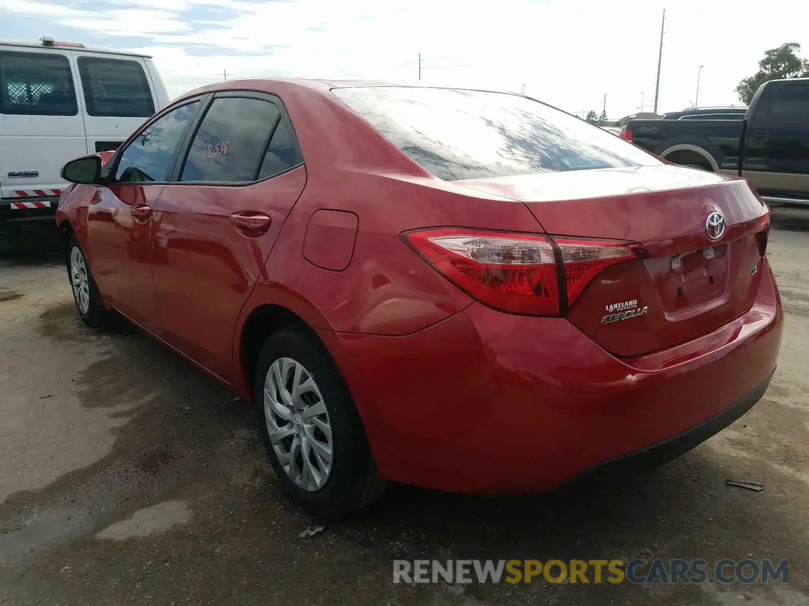 3 Photograph of a damaged car 5YFBURHE5KP866805 TOYOTA COROLLA 2019