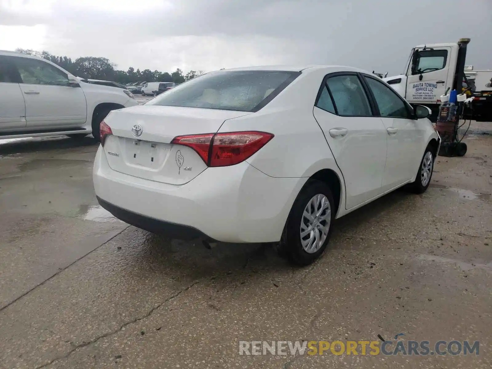 4 Photograph of a damaged car 5YFBURHE5KP866982 TOYOTA COROLLA 2019